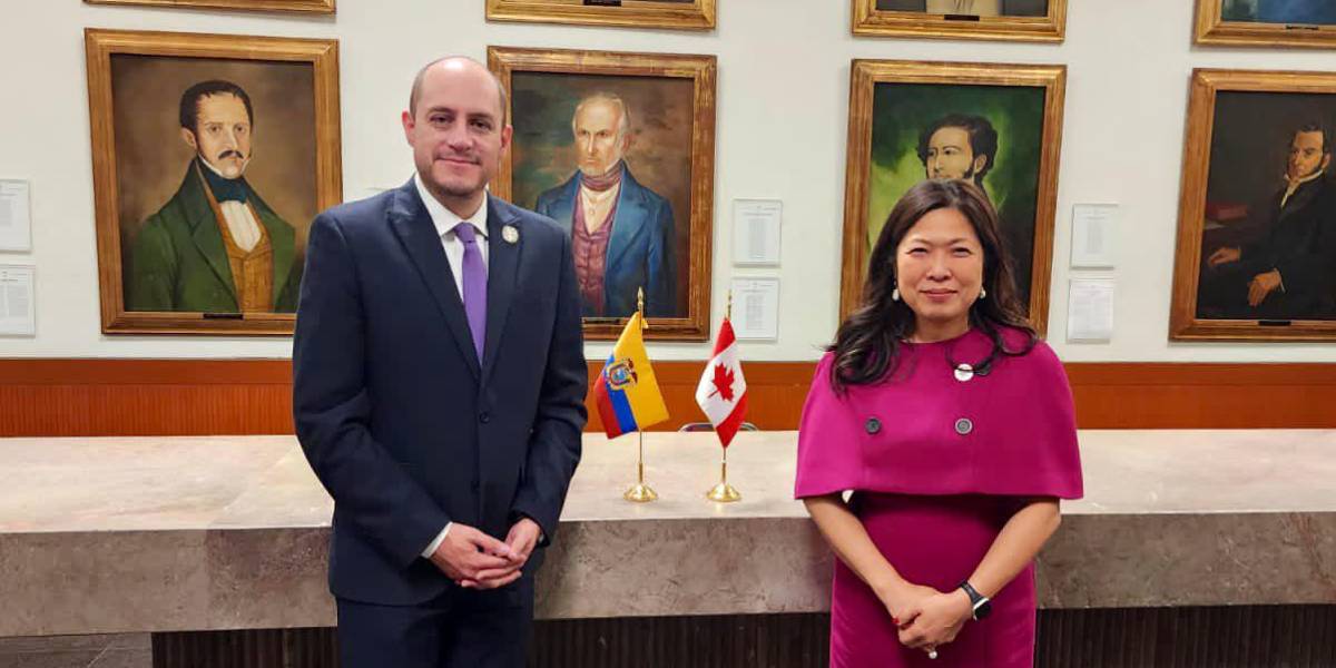 Ecuador y Canadá inician conversaciones sobre un posible acuerdo comercial