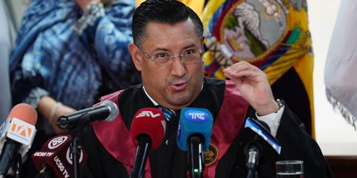 Presidente de la Corte Nacional retira terna para presidente de la Judicatura y advierte de una nueva metida de mano en la justicia