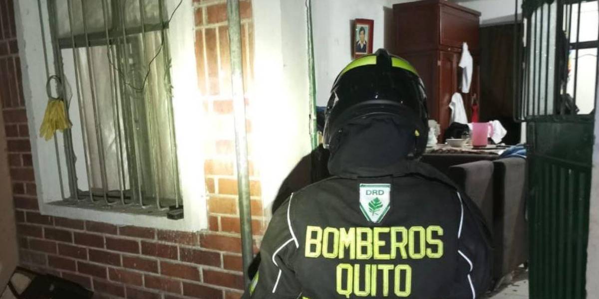 Un fuga de gas produjo una deflagración y cuatro personas resultaron con quemaduras en el sur de Quito