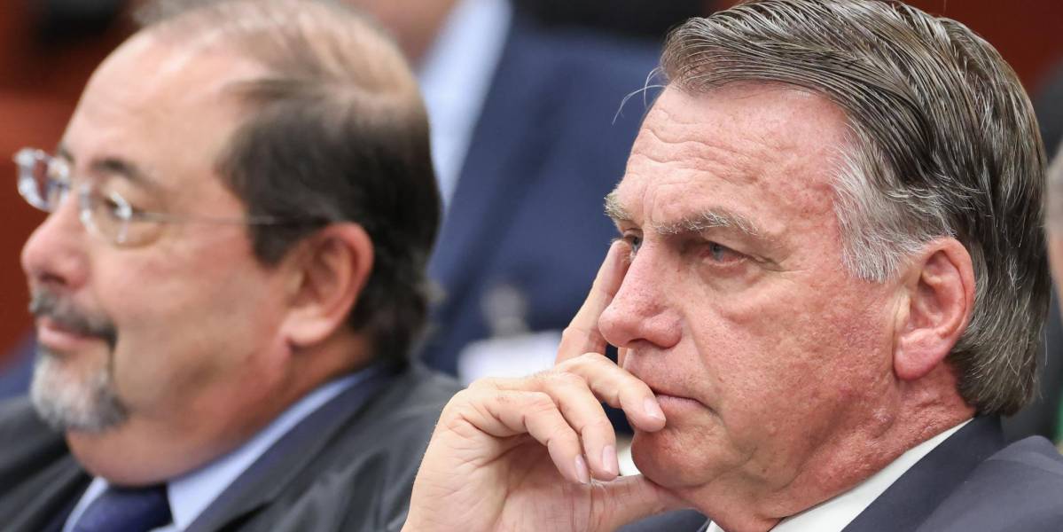 La corte suprema de Brasil decide si juzga a Jair Bolsonaro por intento de golpe