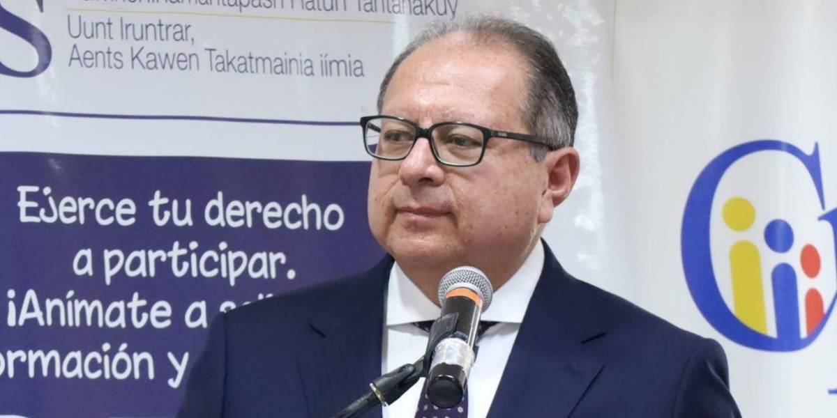 Fabián Fabara culpa a Solanda Goyes de retrasar su posesión como vocal de la Judicatura; ella responsabiliza a Godoy