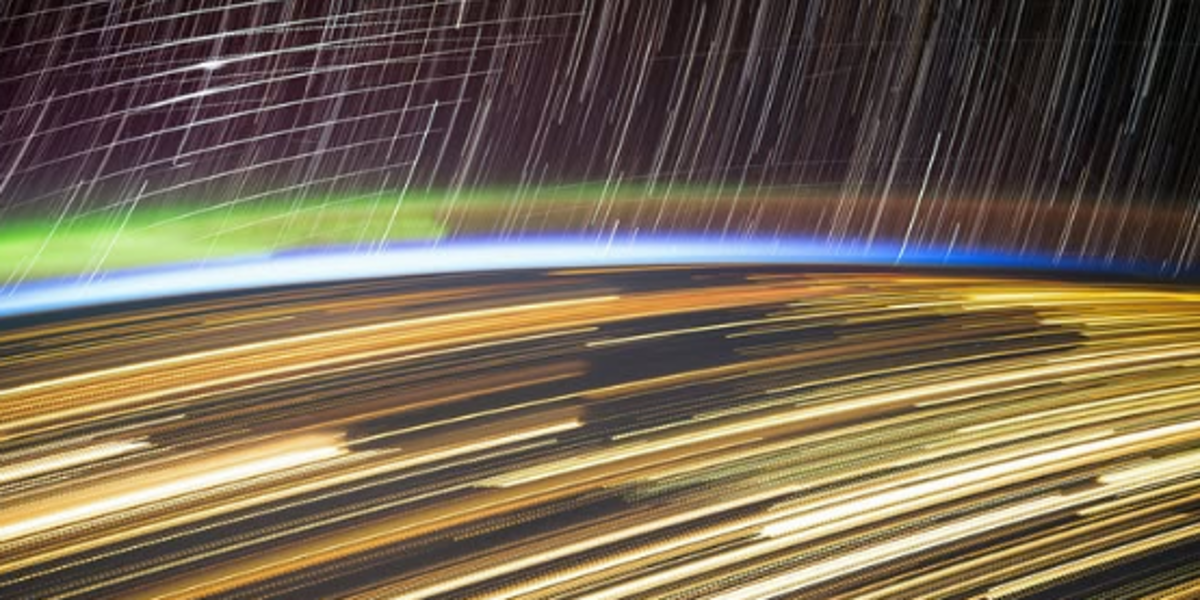 El astronauta que pasó 220 días en el espacio regresa con imágenes espectaculares