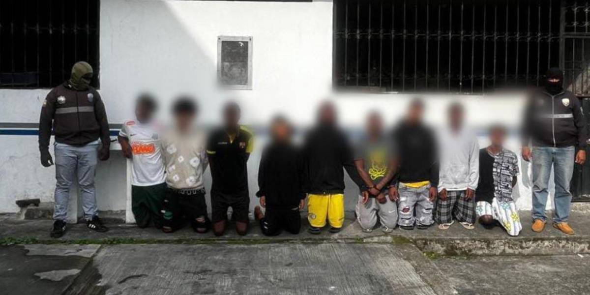 Nueve presuntos integrantes de Los Choneros fueron detenidos con armas en Esmeraldas