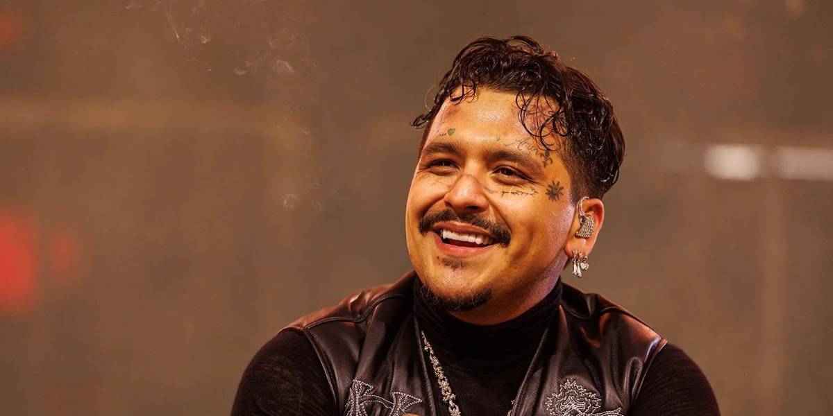 Christian Nodal enfrenta demanda por falsificación de 34 documentos en México