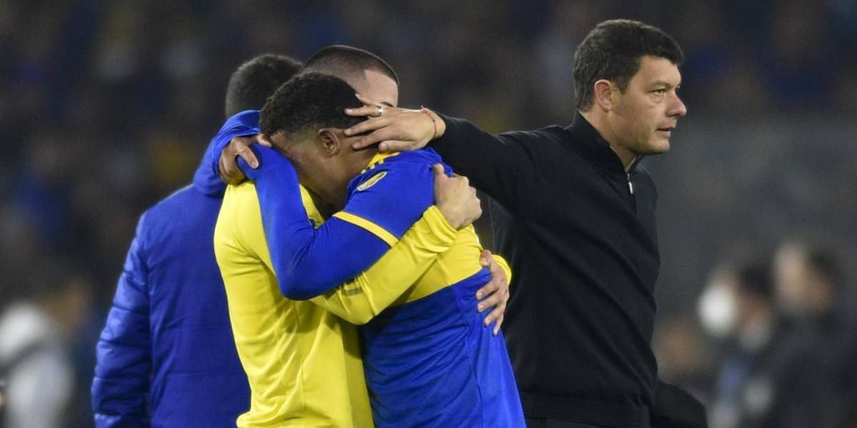 Boca despide a Battaglia tras eliminación en Libertadores