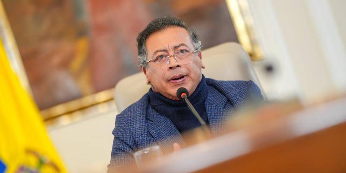 Gustavo Petro se sometió a una cirugía estética durante la Semana Santa según medios colombianos