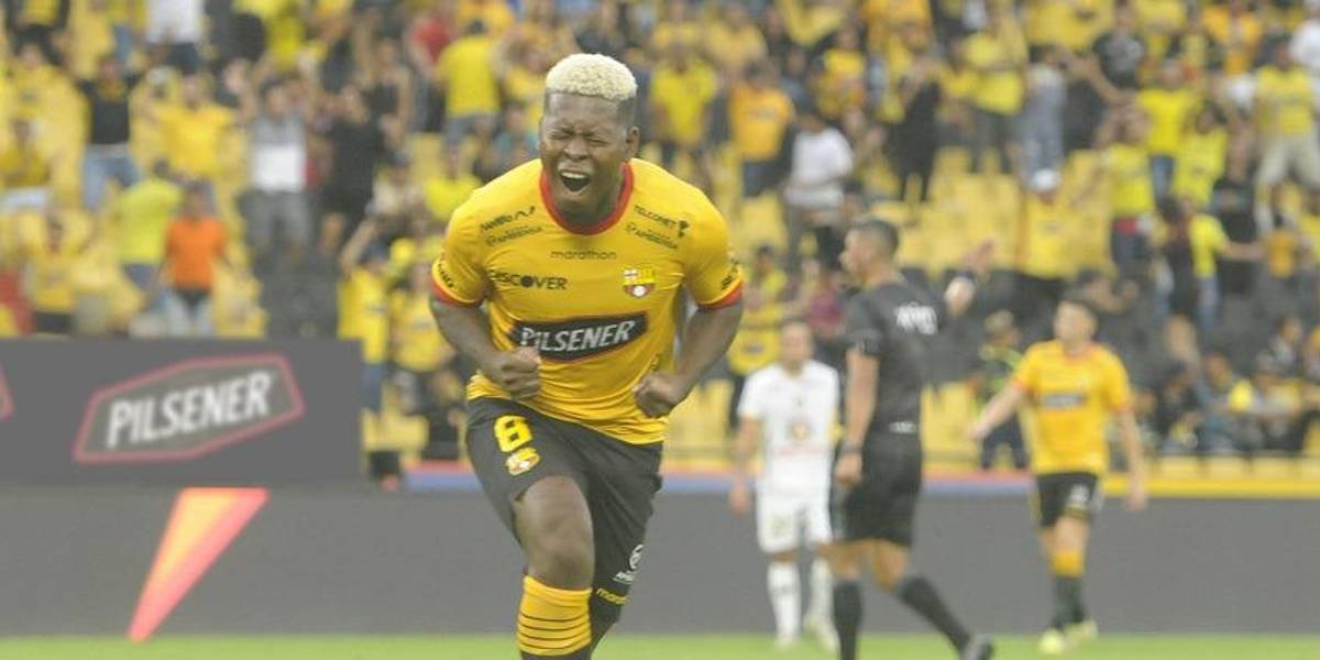 Barcelona se despide del 2023 con un triunfo sobre la Universidad Católica