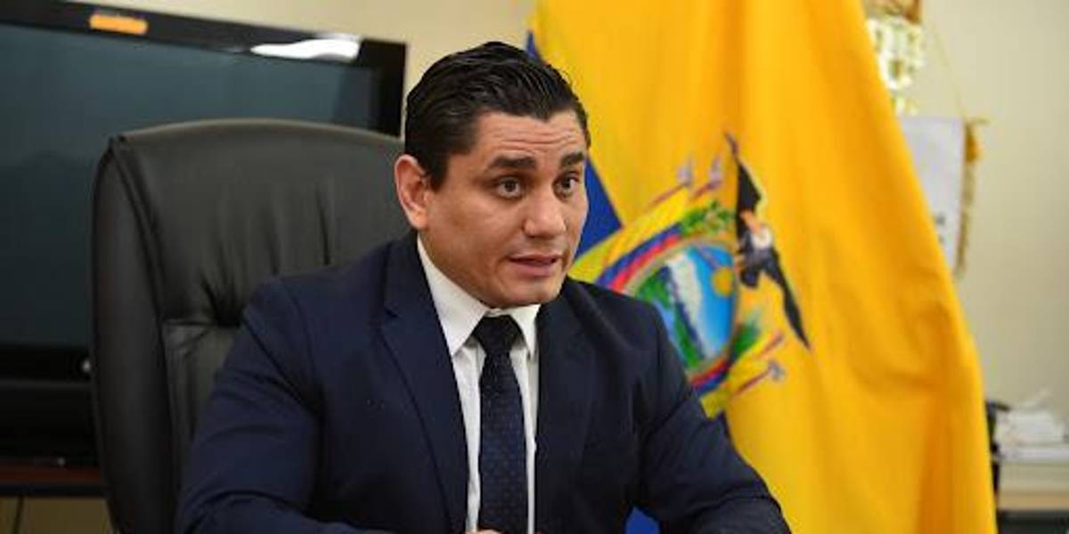 Roberto Ibáñez, Viceministro del Deporte: El directorio de Emelec sigue vigente​​