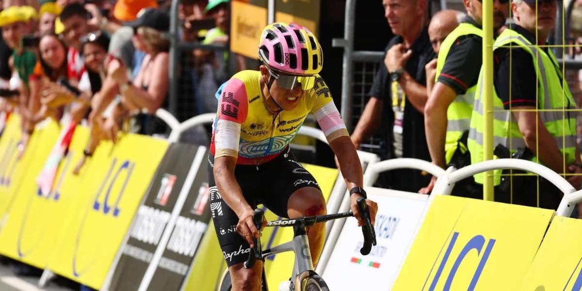 Richard Carapaz, segundo en el Giro de la Toscana en Italia