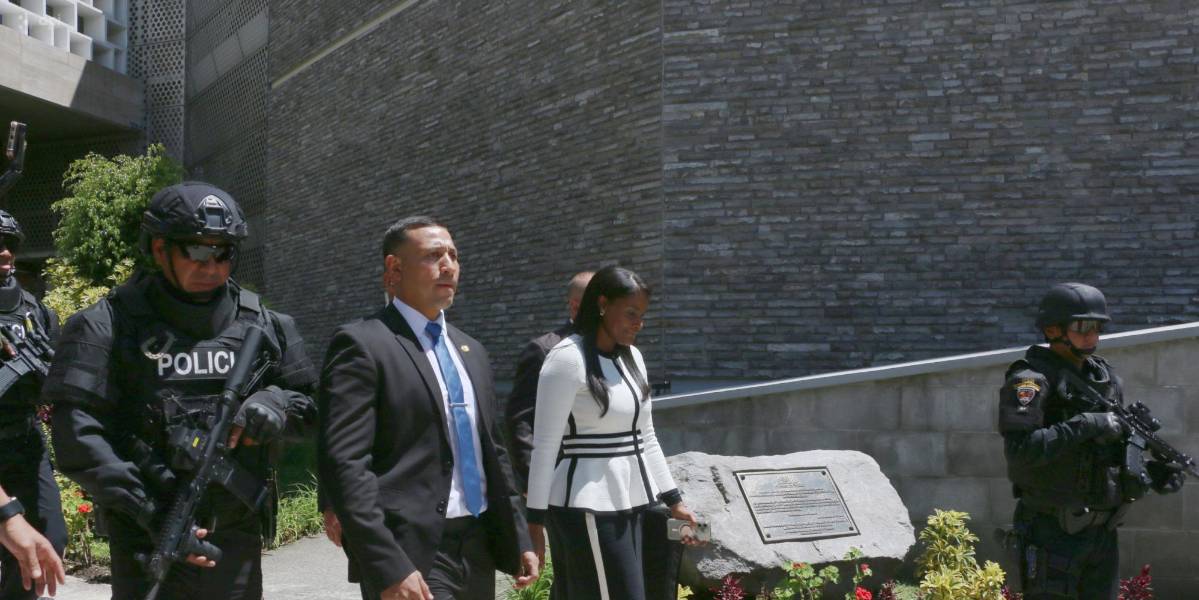 Ocho casos o procesos clave en Ecuador estarán en suspenso hasta después de la segunda vuelta electoral 2025