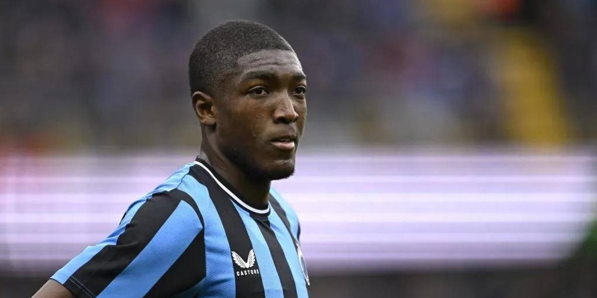 Joel Ordóñez hizo un autogol por la Champions League