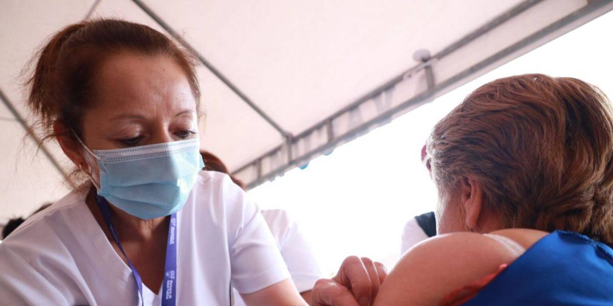 Cinco años del COVID-19 en Ecuador: de la vacuna obligatoria a la que forma parte del esquema de inmunización