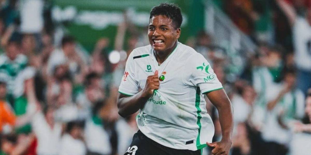 La Roma evalúa pagar la cláusula de USD 8 millones por Jeremy Arévalo