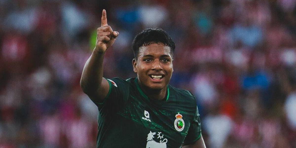 Jeremy Arévalo marca de nuevo en España y pide pista en la selección de Ecuador