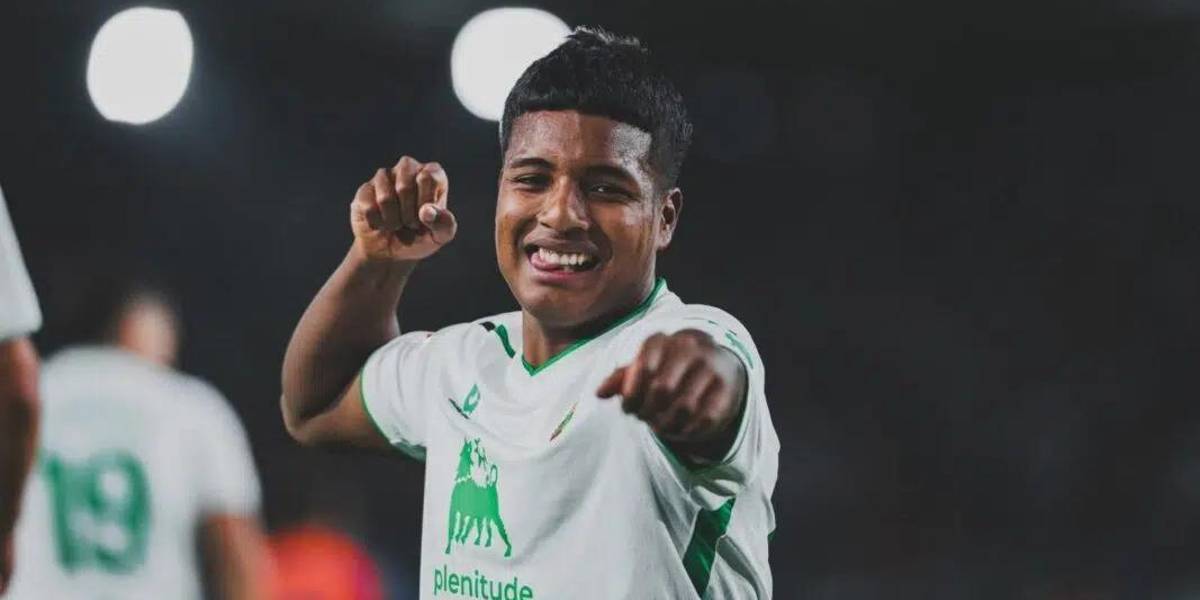 Jeremy Arévalo anotó el gol de la victoria del Racing de Santander sobre Deportivo de La Coruña