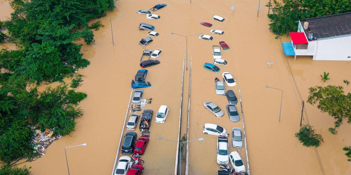 Inundaciones en Asia dejan más de 1 000 fallecidos en Indonesia, Sri Lanka y Tailandia