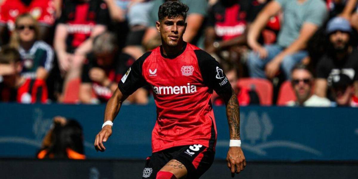 Piero Hincapié, elegido como el jugador más valioso de la Supercopa de Alemania