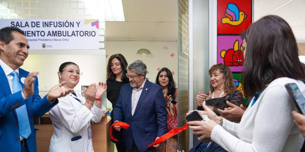 Quito: la Unidad de Vigilancia para niños con enfermedades raras se estrenó en el Baca Ortiz