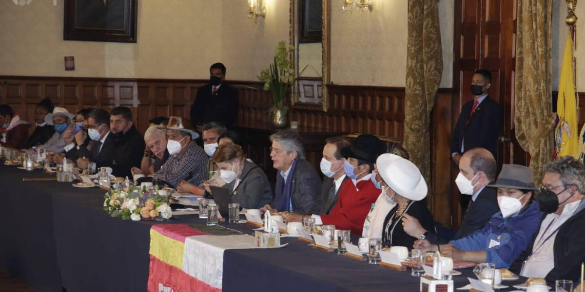 Gobierno y Fenocin definen instalar mesas técnicas de trabajo