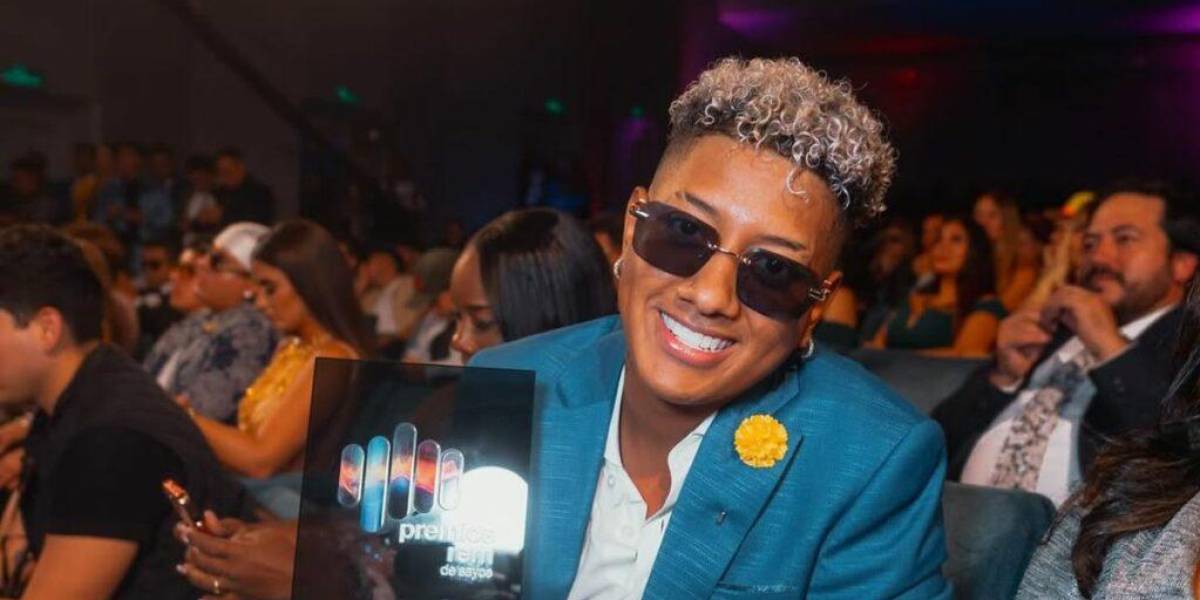 Artista ecuatoriano Jombriel, en los premios REM.