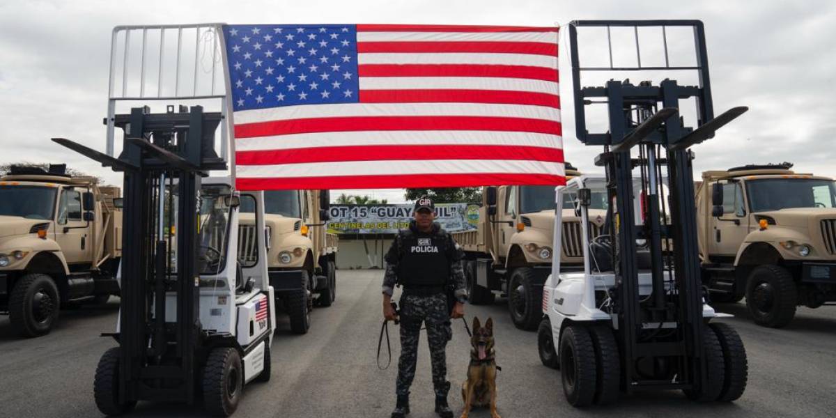 EE.UU. dona equipos para las Fuerzas Armadas y Policía Nacional