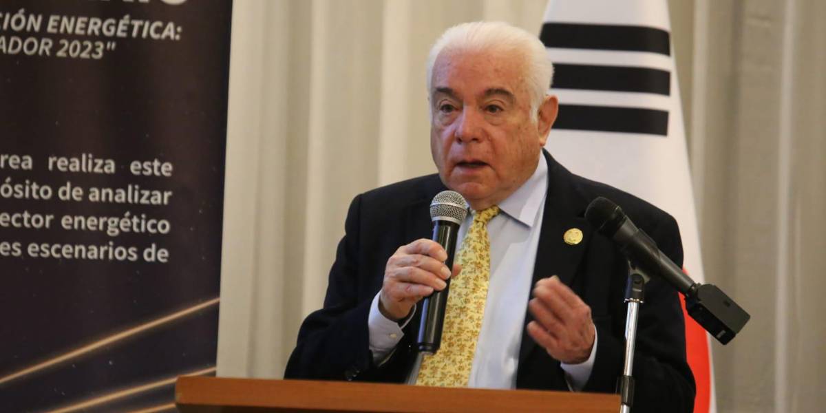 La Comisión de Fiscalización califica el juicio político contra el exministro de Energía de Lasso, Fernando Santos Alvite