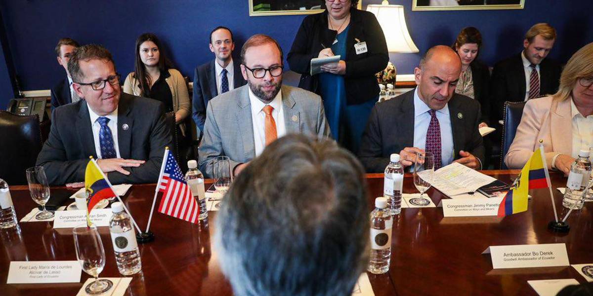 Cinco congresistas presentan la Ley IDEA a la Cámara de Representantes de EE.UU.