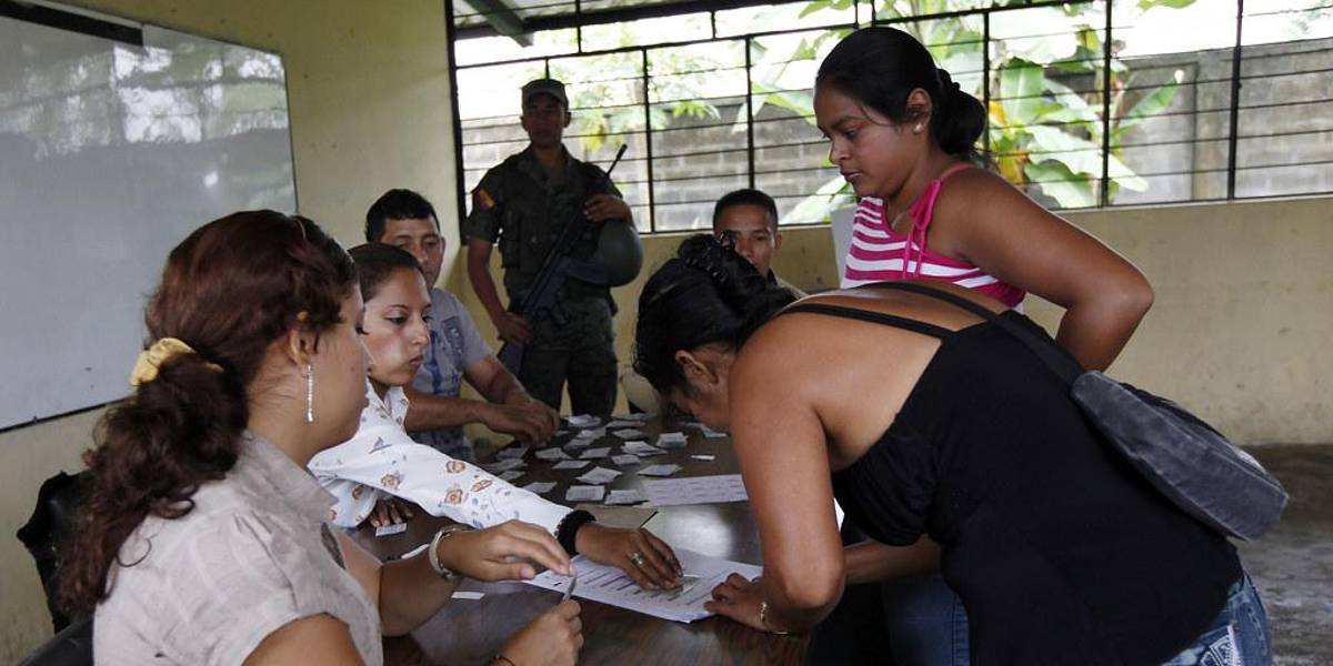 El presidente Noboa convoca a consulta popular para decidir si Borbón será el nuevo cantón de Esmeraldas
