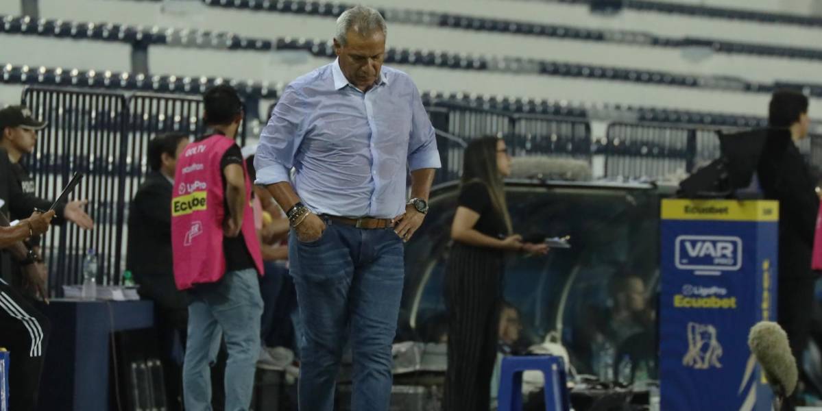 El presidente de Emelec aclaró la situación contractual de Hernán Torres con el club