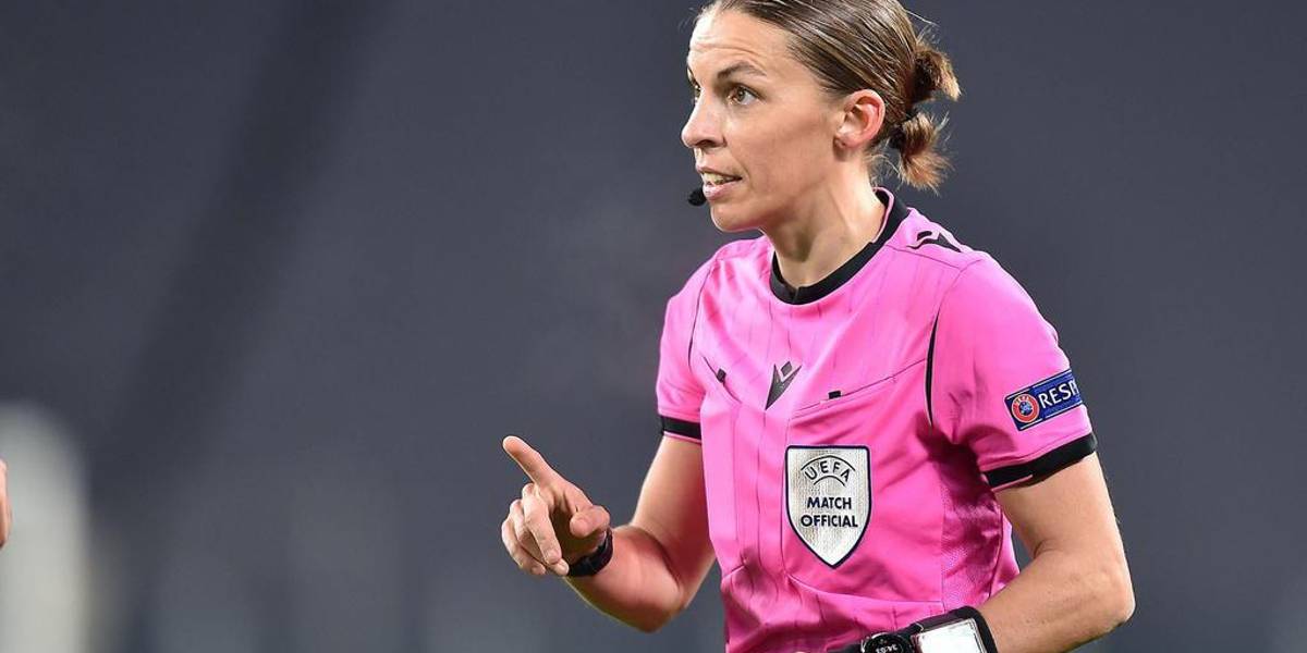 Histórica designación de seis árbitras para el Mundial de Catar 2022