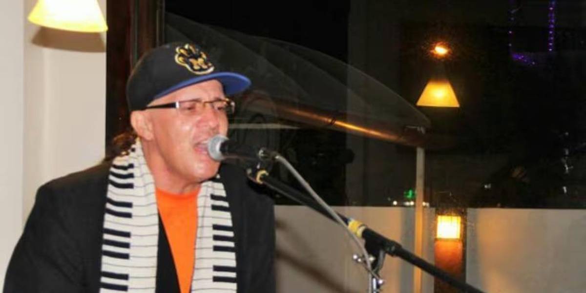 Así fue el último adiós a Mike Albornoz, ícono del rock ecuatoriano que falleció a los 60 años