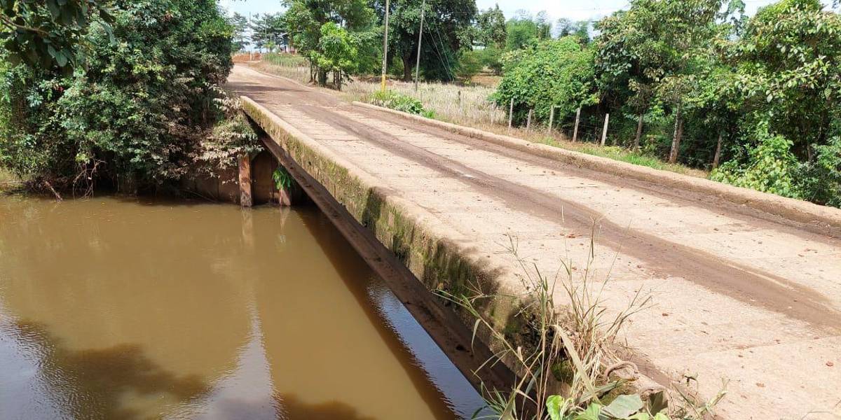 Una mujer ecuatoriana y su hija de seis años mueren en Costa Rica tras la caída al río del bus que las transportaba