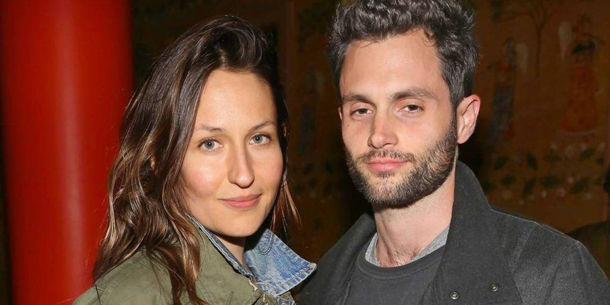 Penn Badgley, protagonista de You, celebra la llegada de gemelos junto a Domino Kirke