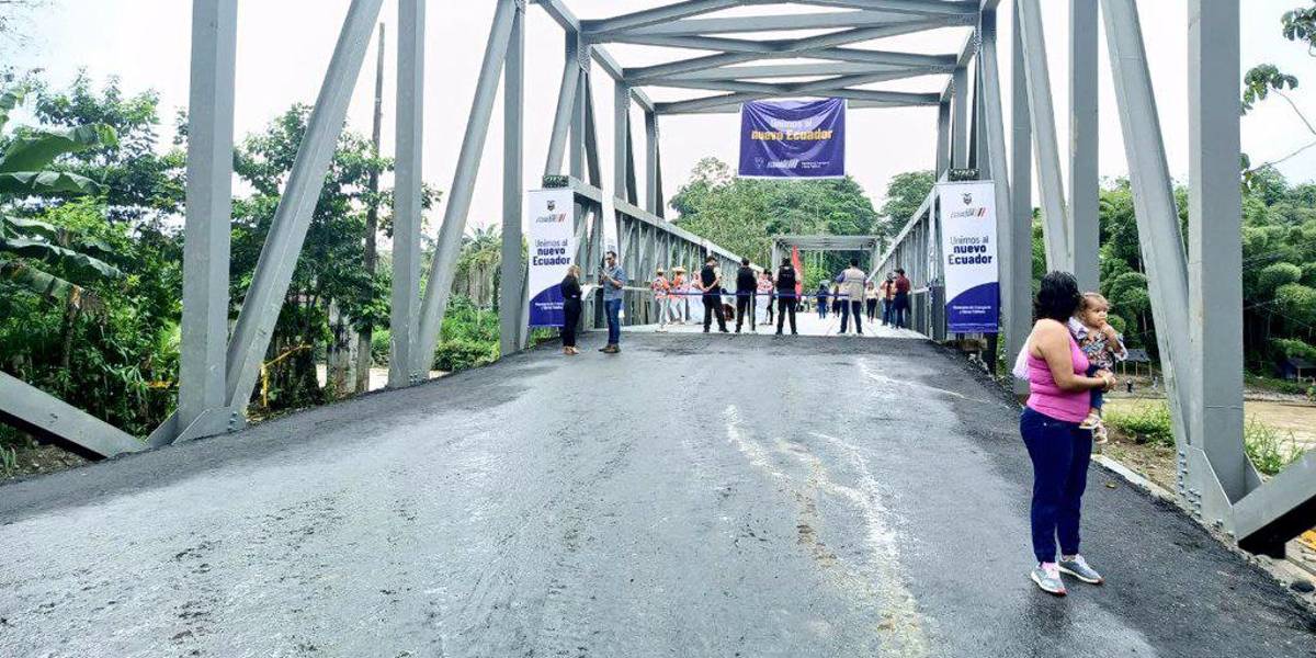 El puente sobre el río Blanco, en Pichincha, fue inaugurado este 27 de diciembre