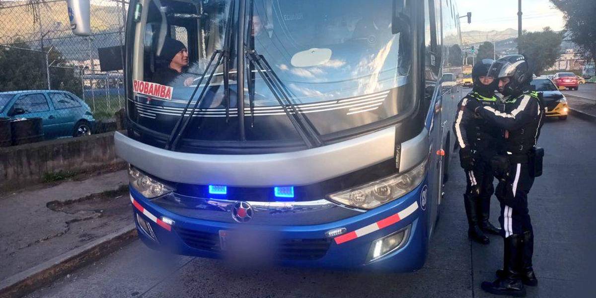 Pico y placa en Quito: las restricciones de movilidad para este viernes 8 de marzo