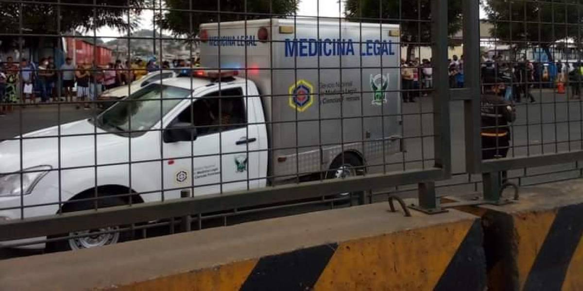 Asesinan a un policía en la vía Perimetral, norte de Guayaquil, en pleno estado de excepción