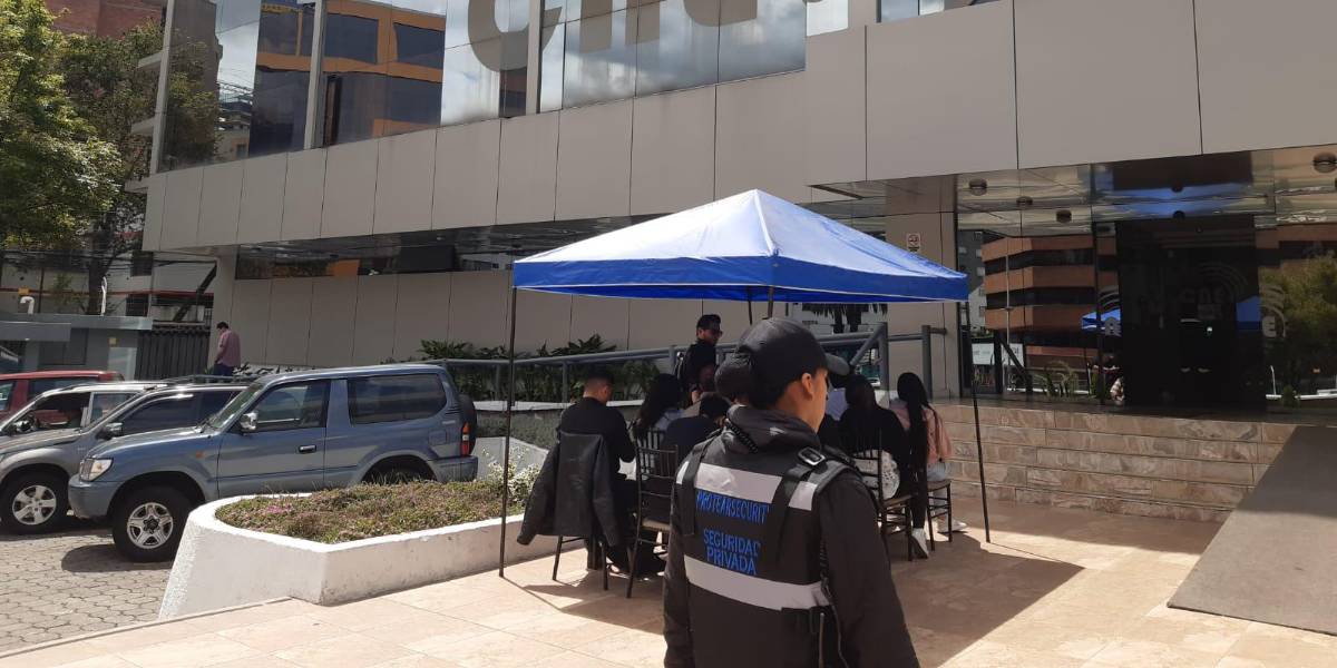 Alexandro Tillería impugna los resultados electorales en el exterior; Construye se deslinda