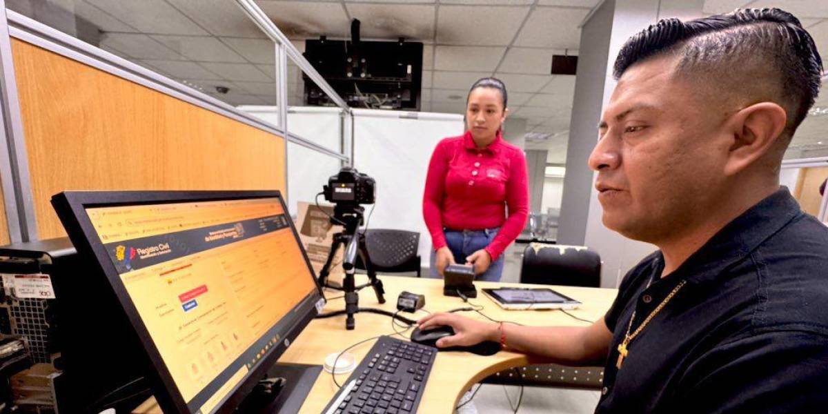 Elecciones Ecuador 2025 | 41 008 personas obtuvieron su cédula este 08 y 09 de febrero