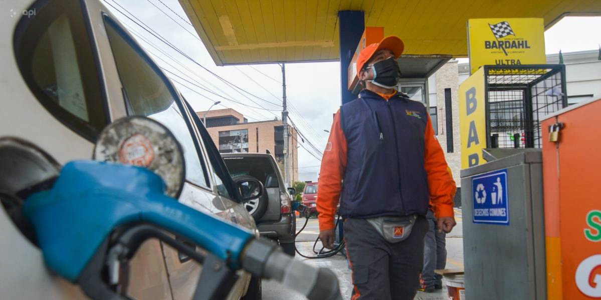 Precio de la gasolina Súper sube desde este 12 de febrero