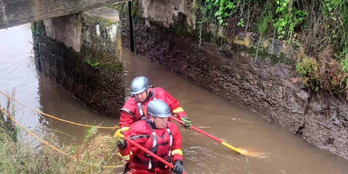 Quito: las lluvias intensas provocan deslizamientos de tierra e inundaciones
