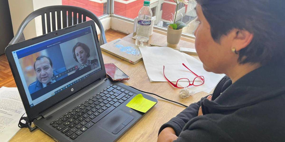 Madre de María Belén Bernal habló con representantes de la CIDH