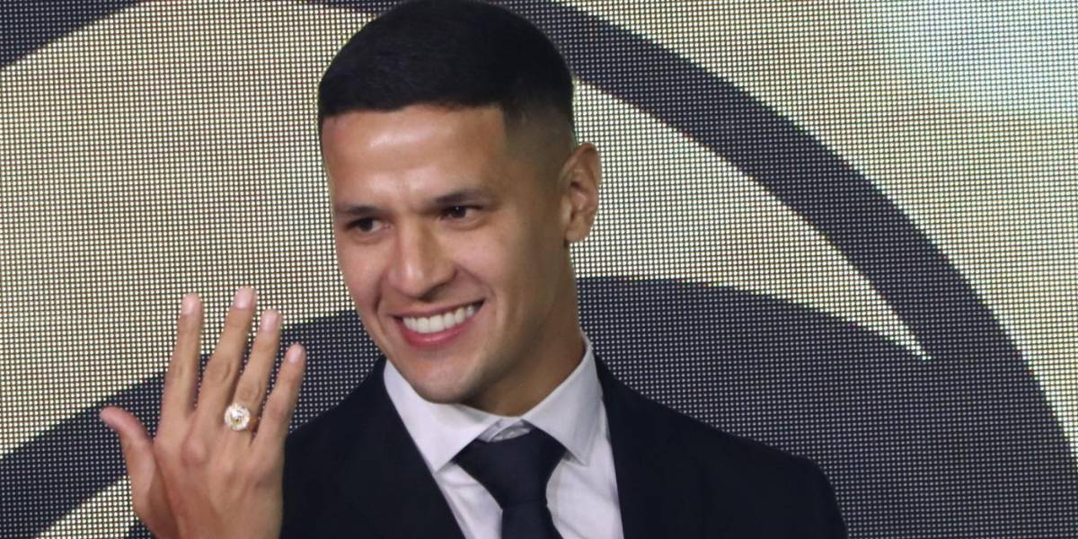 Álex Arce: Estoy muy contento por ser El Pro. Fue un año maravilloso en Liga de Quito