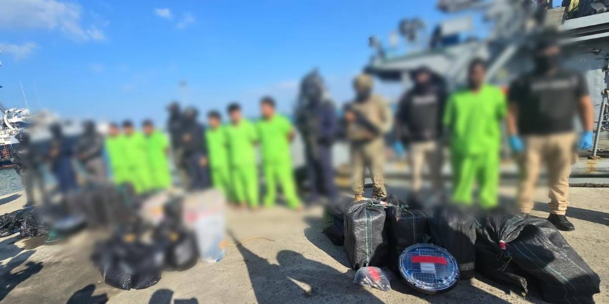 Manta: la Policía de Ecuador y la DEA incautaron tres millones de dosis de droga en altamar
