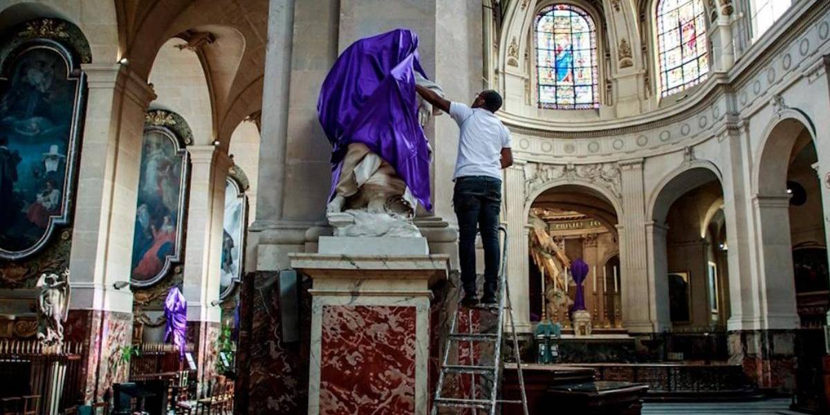 ¿Por qué se cubren las imágenes religiosas en Semana Santa?