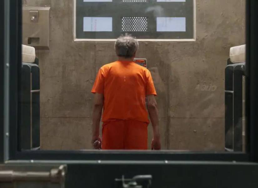 Foto difundida de Jorge Glas en su celda de la cárcel del Encuentro.