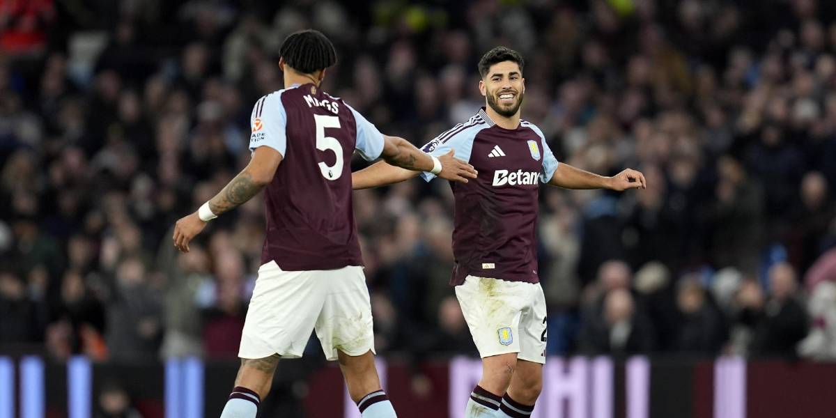 Aston Villa remontó al Chelsea y se quedó con los tres puntos en casa