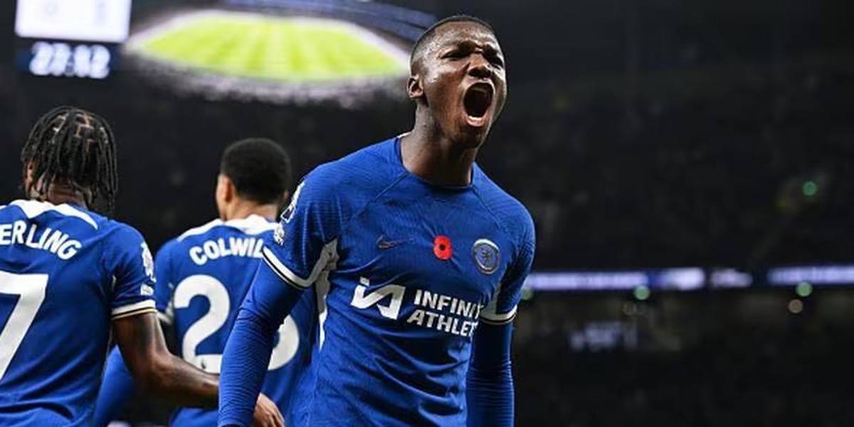 Moisés Caicedo lidera una estadística en la Premier League