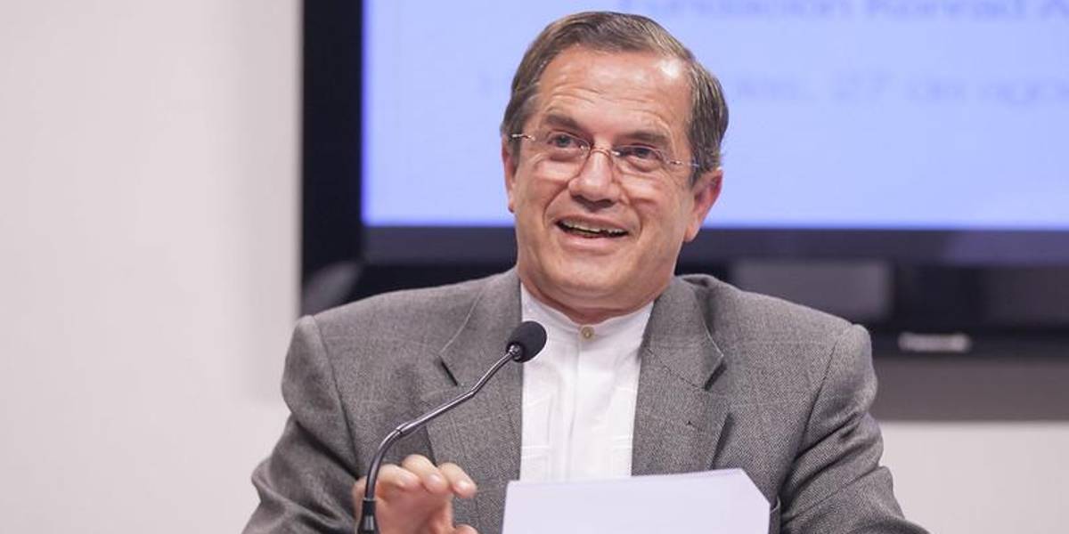 La Asamblea tramitará la solicitud de amnistía de Ricardo Patiño