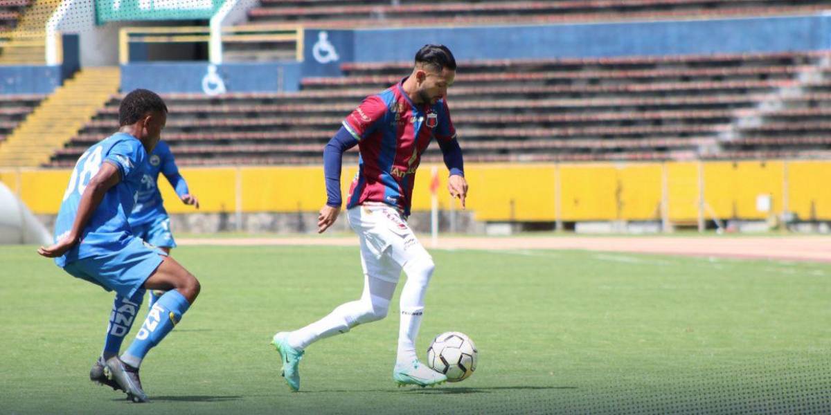 Hinchas del Deportivo Quito agreden árbitro en el partido ante Espoli