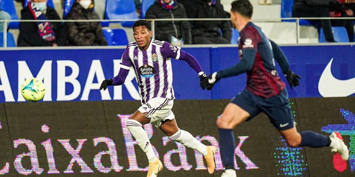 Gonzalo Plata volvió a ser titular en Valladolid tras su accidente